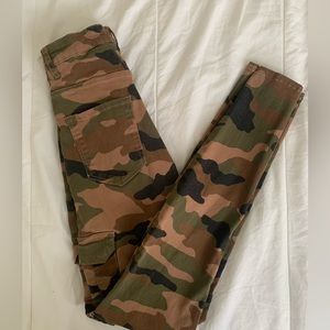 Divided. H&M. Camo pants with large utility pocket on either side. Size 2.